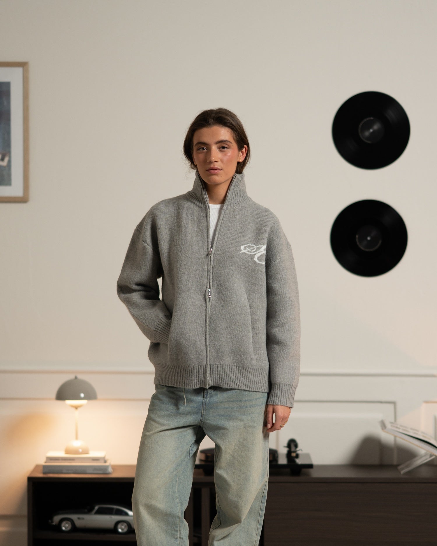 Full-zip sweater light gray lady