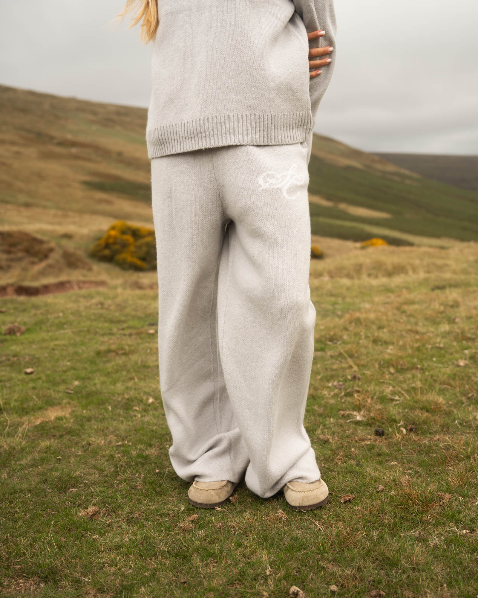 Jacquard Knitted Wool pants light grey