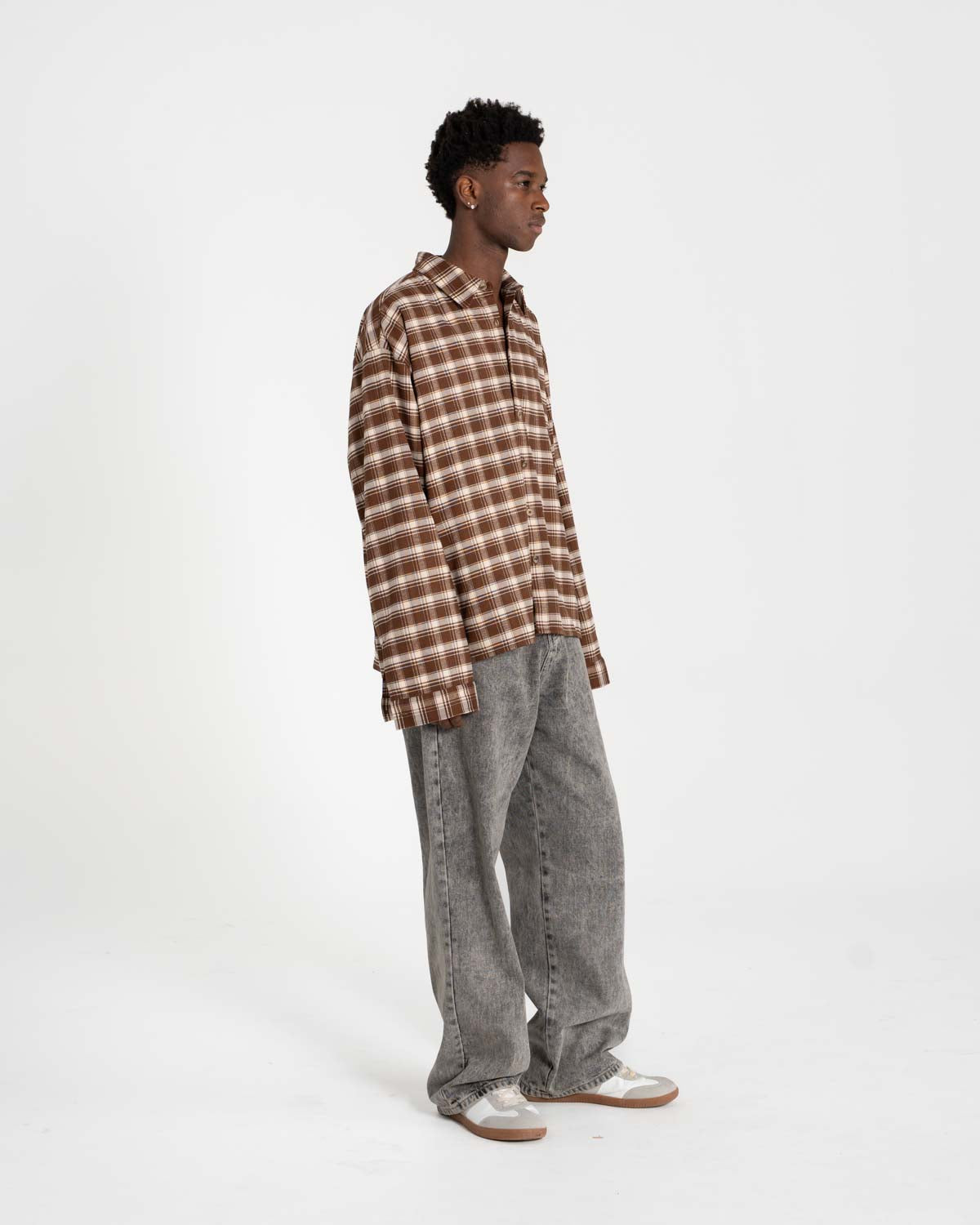 Checkered flannel shirt brown