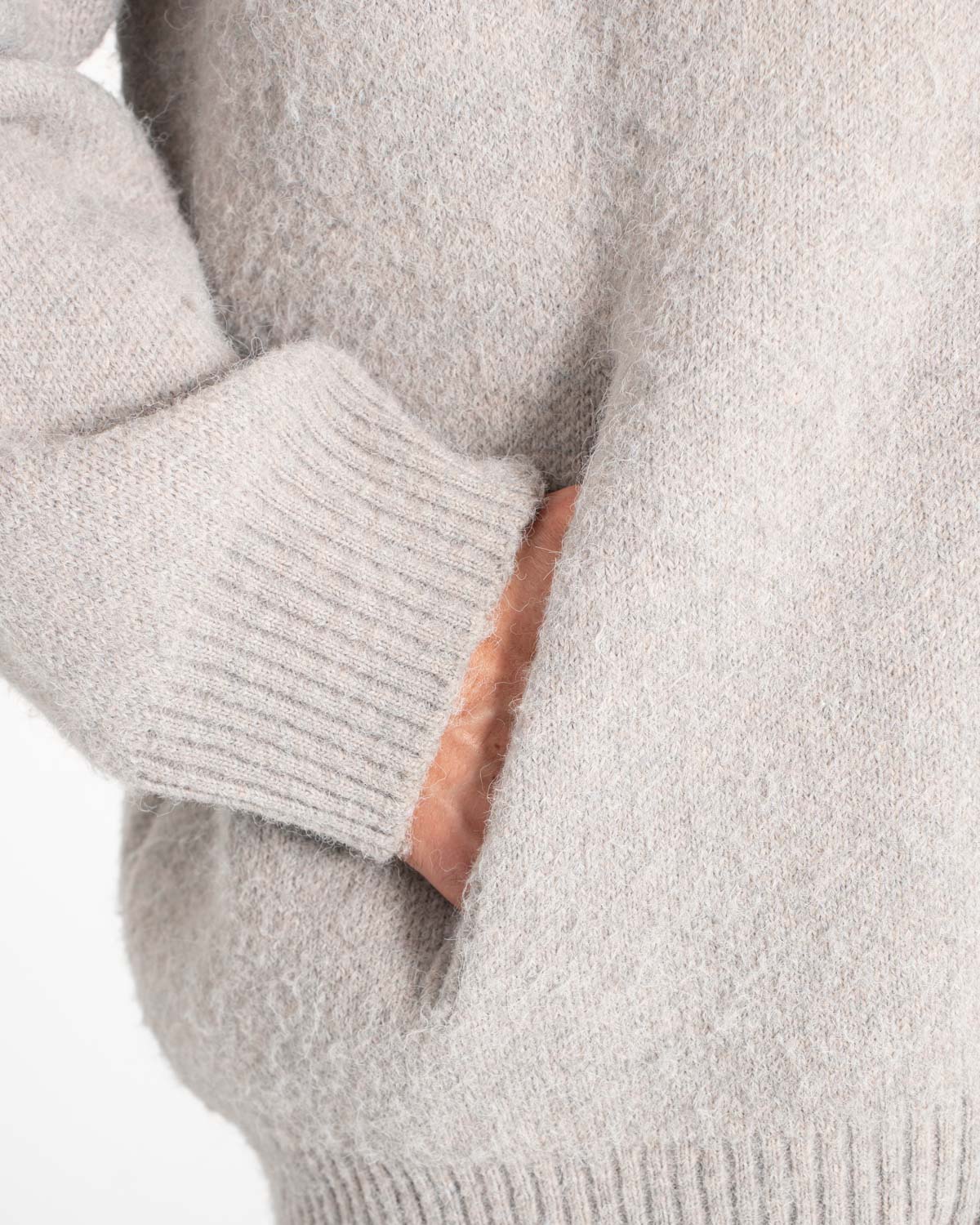 Full-zip sweater light gray